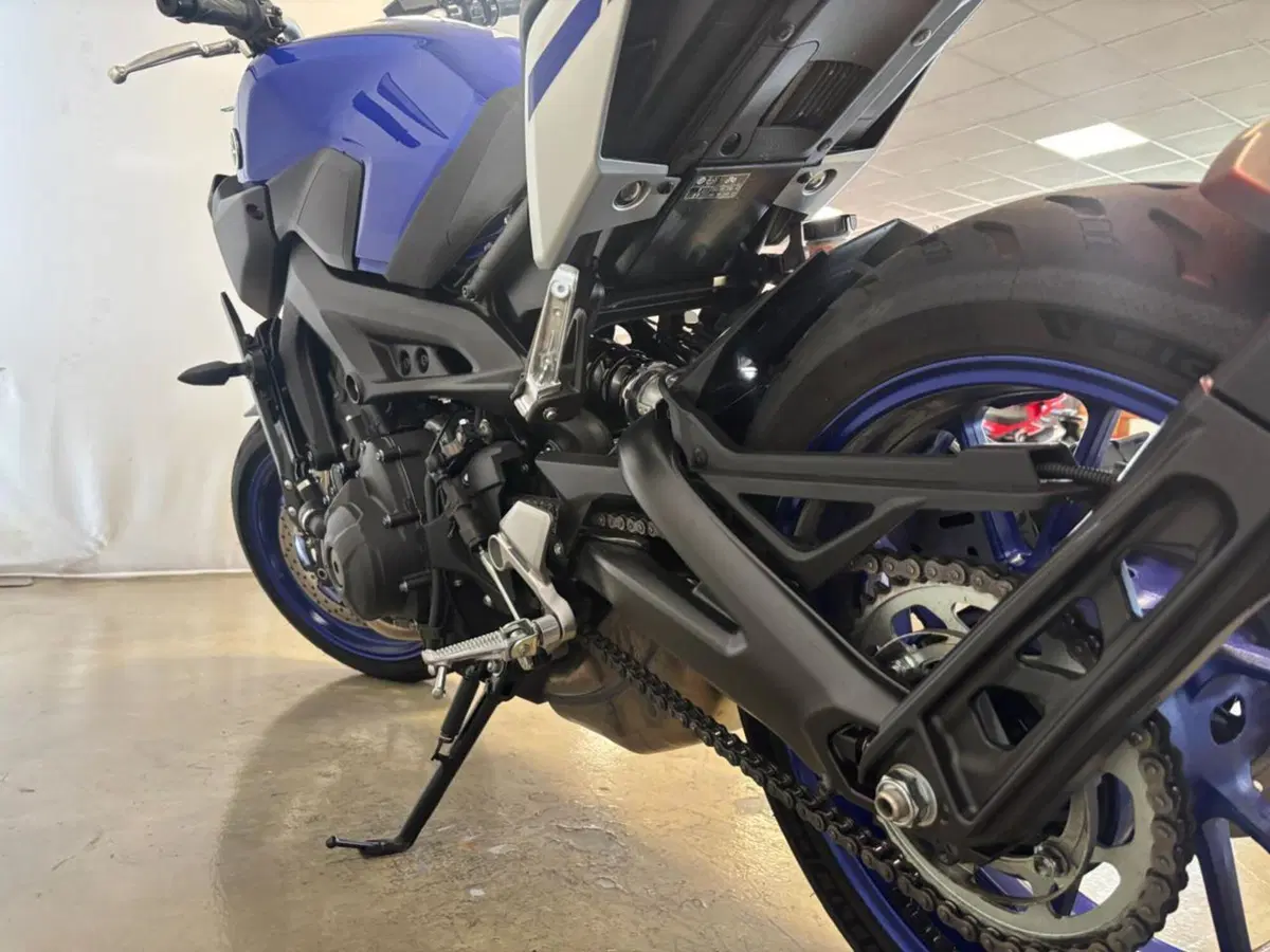 Yamaha MT-09 (2017 - 20) (7)