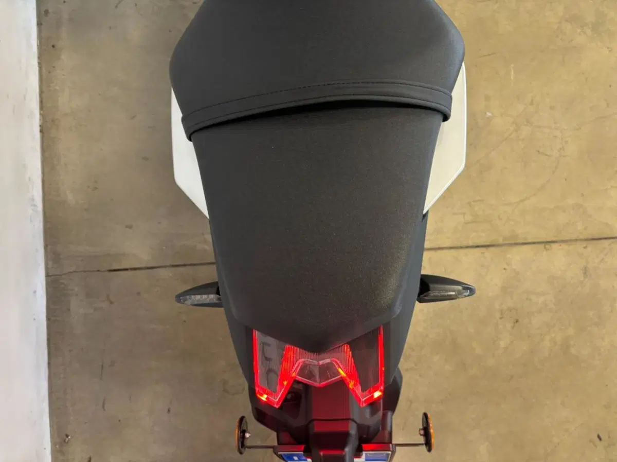 Yamaha MT-09 (2017 - 20) (9)