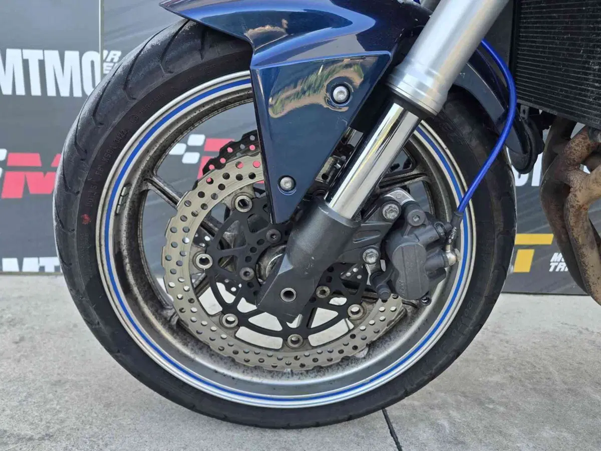 Kawasaki Z 750 (2007 - 14) (8)