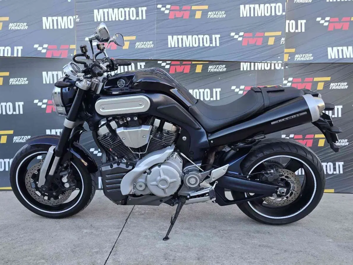 Yamaha MT-01 (2005 - 11) (2)