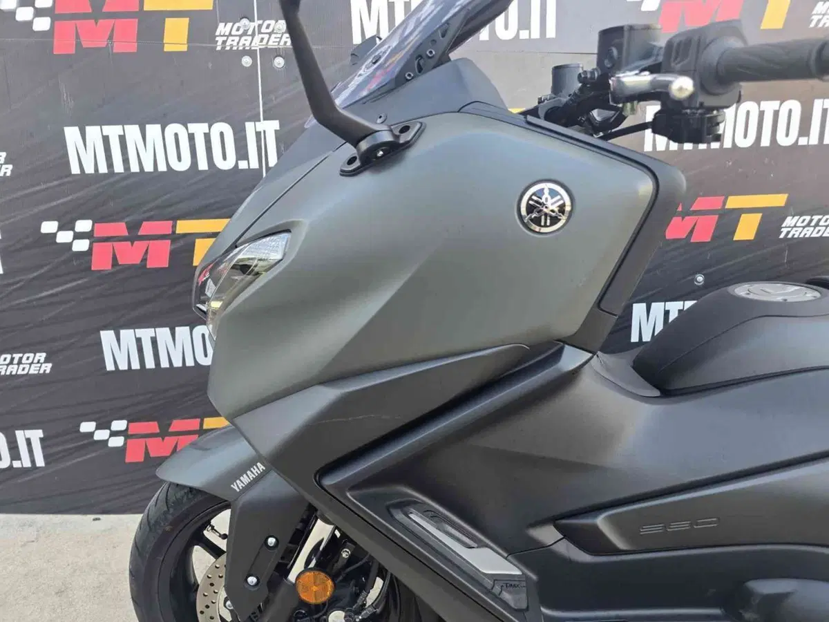 Yamaha T-Max 560 (2025 - 26) (6)