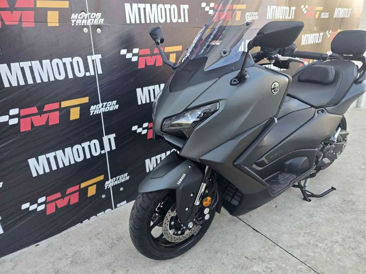 Yamaha T-Max 560 (2025 - 26) (3)