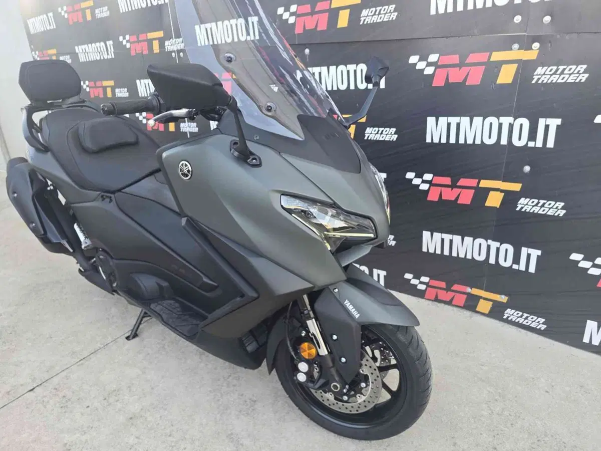 Yamaha T-Max 560 (2025 - 26) (4)