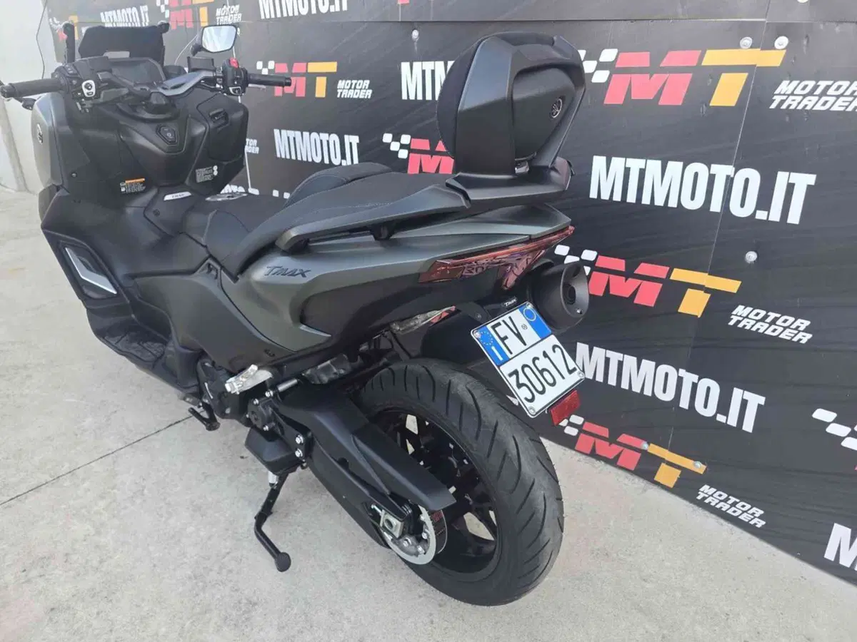 Yamaha T-Max 560 (2025 - 26) (10)