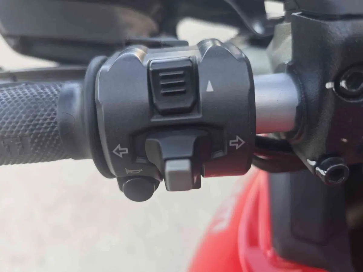 Ducati Multistrada 1200 S Touring (2010 - 12) (22)