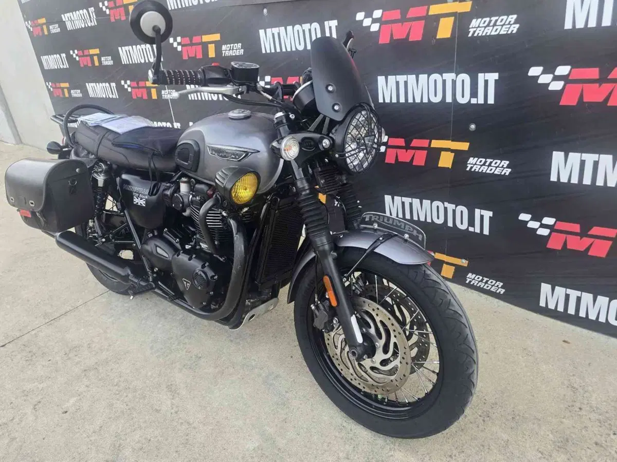 Triumph Bonneville T120 Black (2017 - 20) (4)