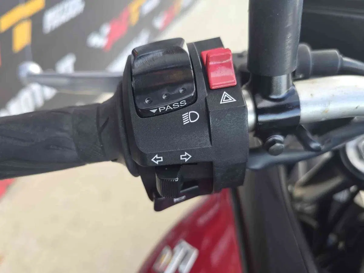 Suzuki V-Strom 650 ABS (2011 - 17) (25)