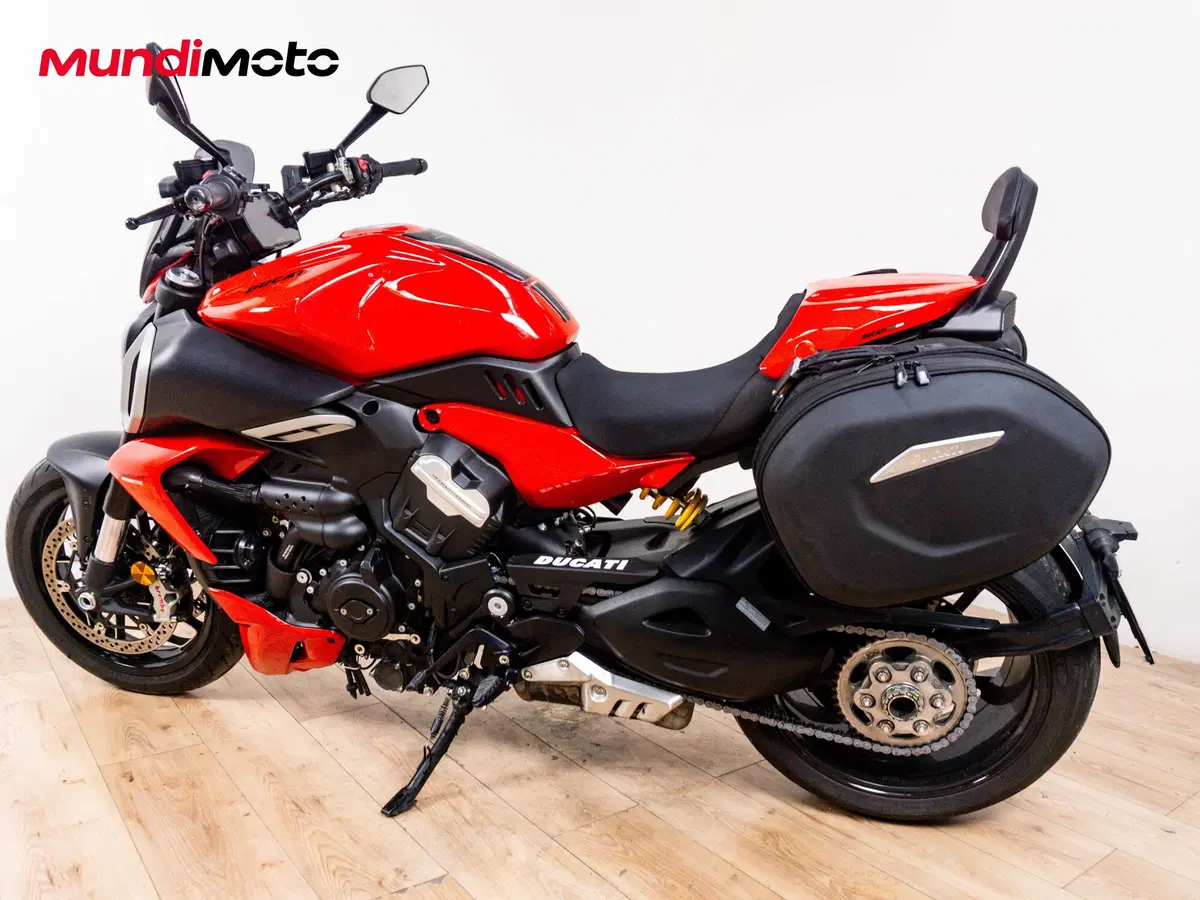 Ducati Diavel V4 (2023 - 26) (7)