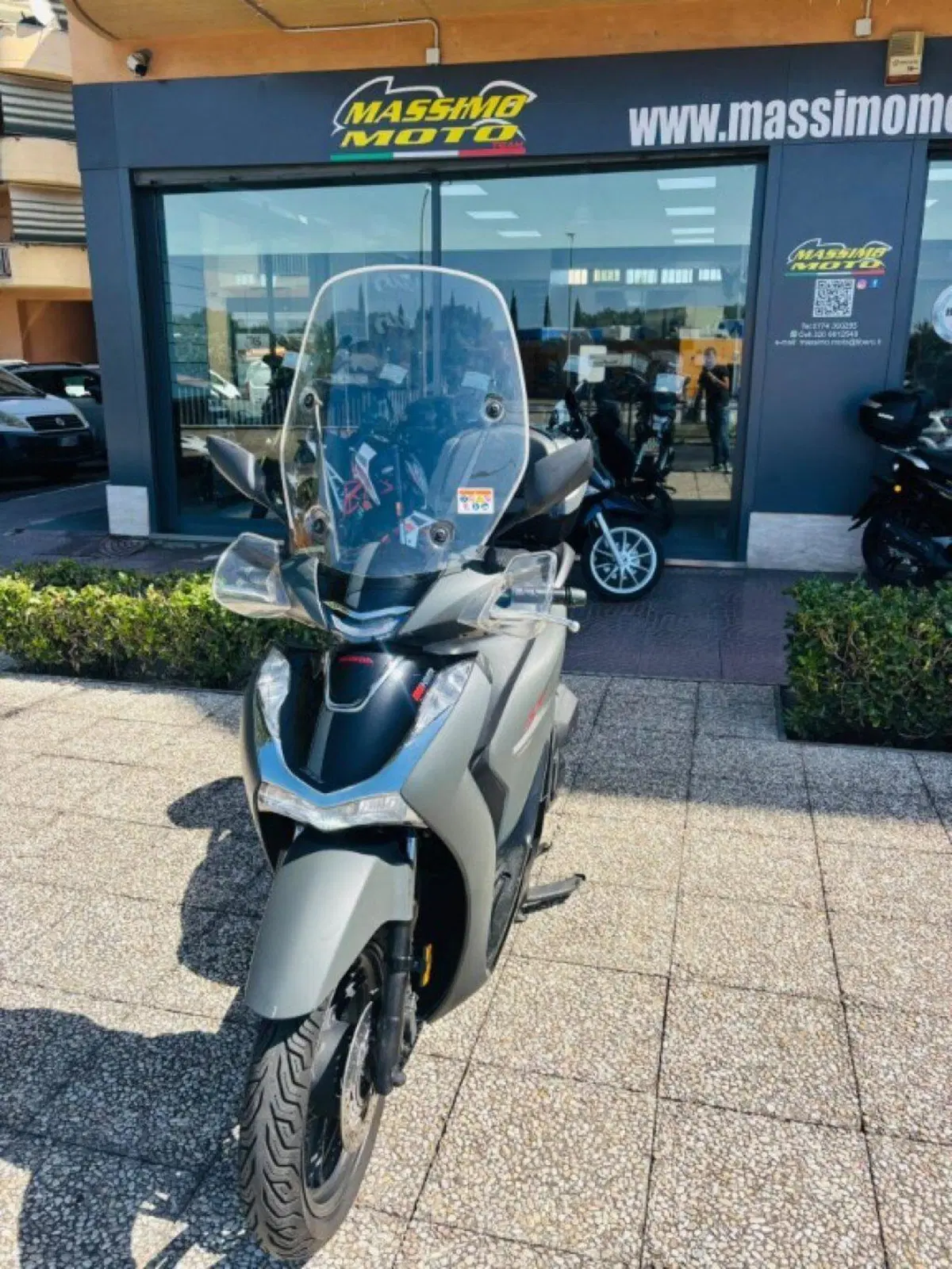 Honda SH 150i Sport (2022 - 23) (4)