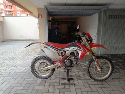 Honda CRF 250R (2014) usata