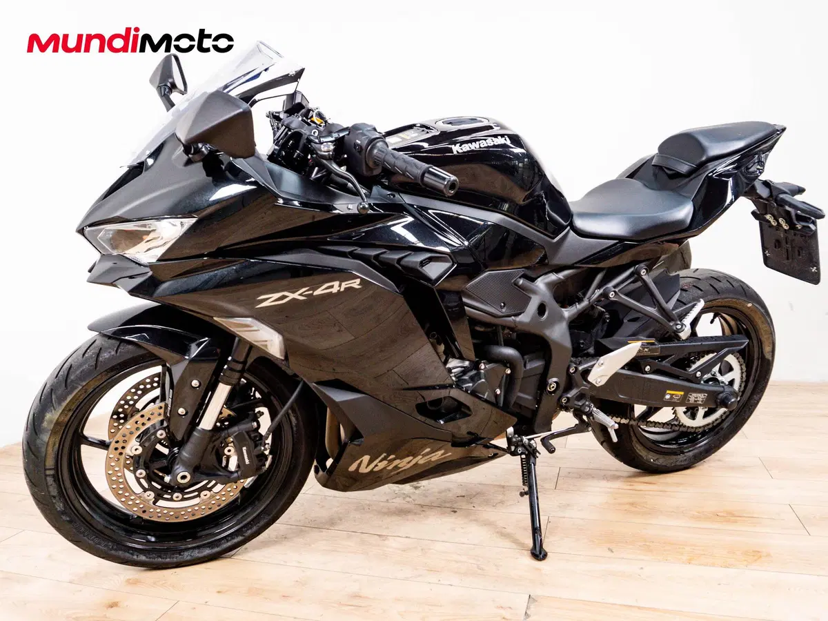 Kawasaki Ninja ZX-4RR (2024 - 26) (8)