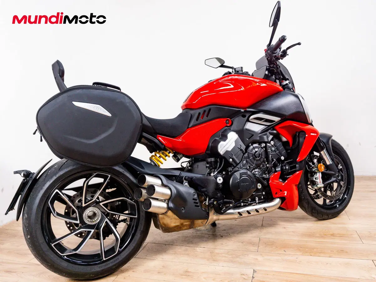 Ducati Diavel V4 (2023 - 26) (3)