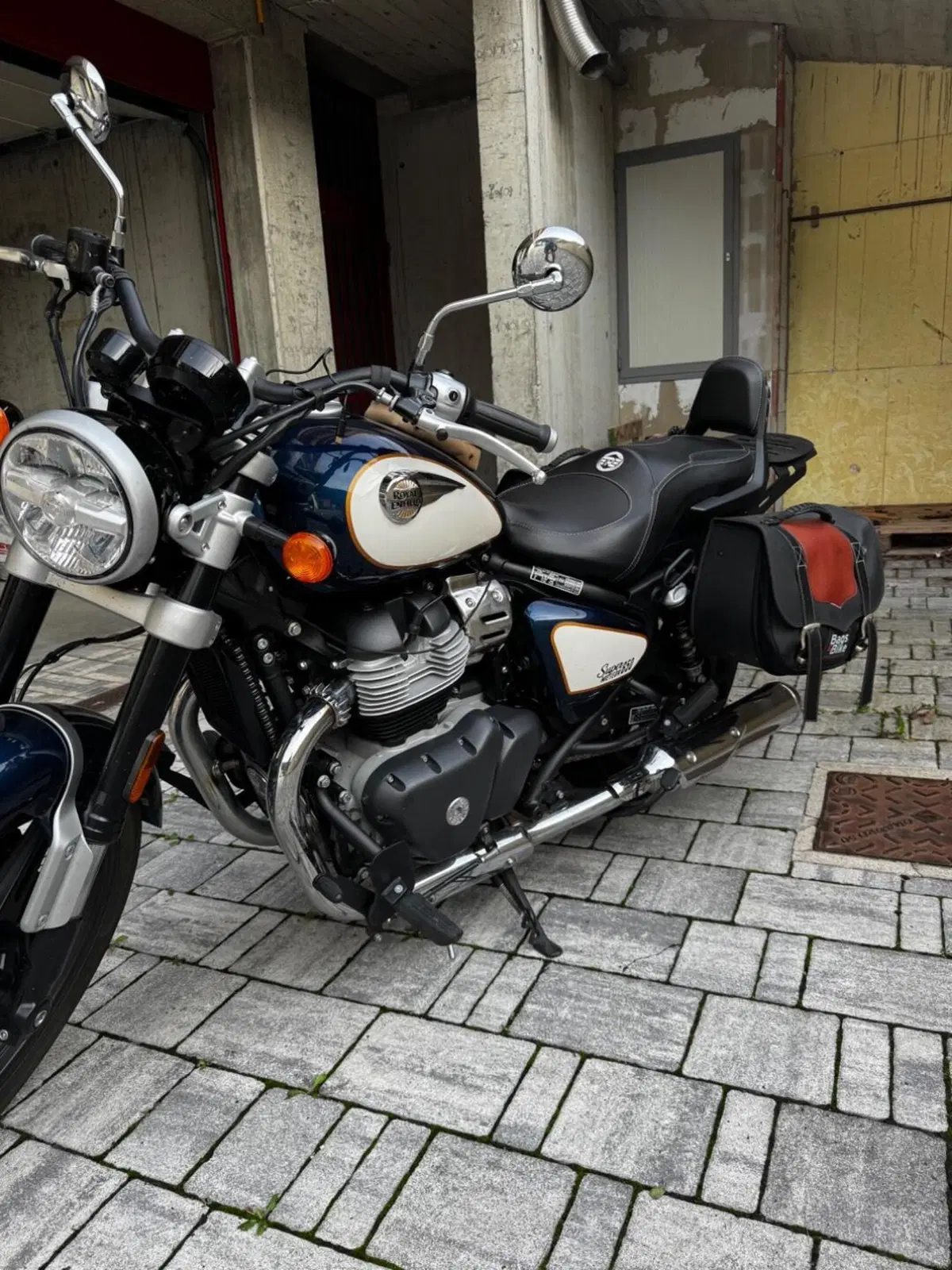 Royal Enfield Super Meteor 650 (2023 - 26)
