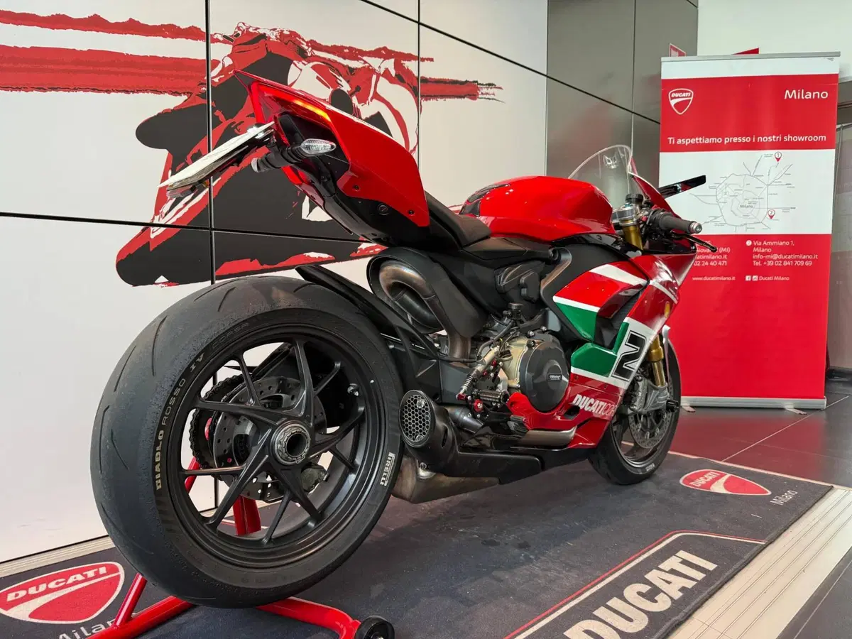 Ducati Panigale V2 Bayliss 1st Championship 20th Anniversary (2021 - 24) (9)
