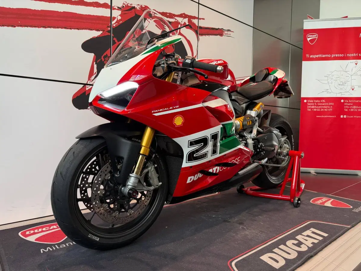 Ducati Panigale V2 Bayliss 1st Championship 20th Anniversary (2021 - 24) (17)
