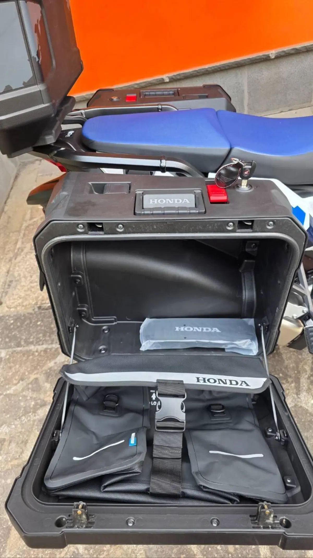 Honda Africa Twin CRF 1100L Adventure Sports Travel Edition (2024 - 26) (4)