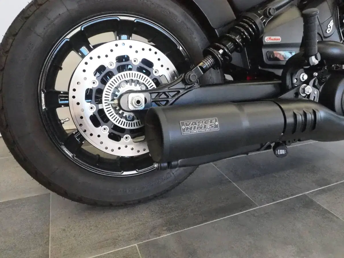 Indian Scout 1250 Bobber Limited + Tech (2025 - 26) (3)