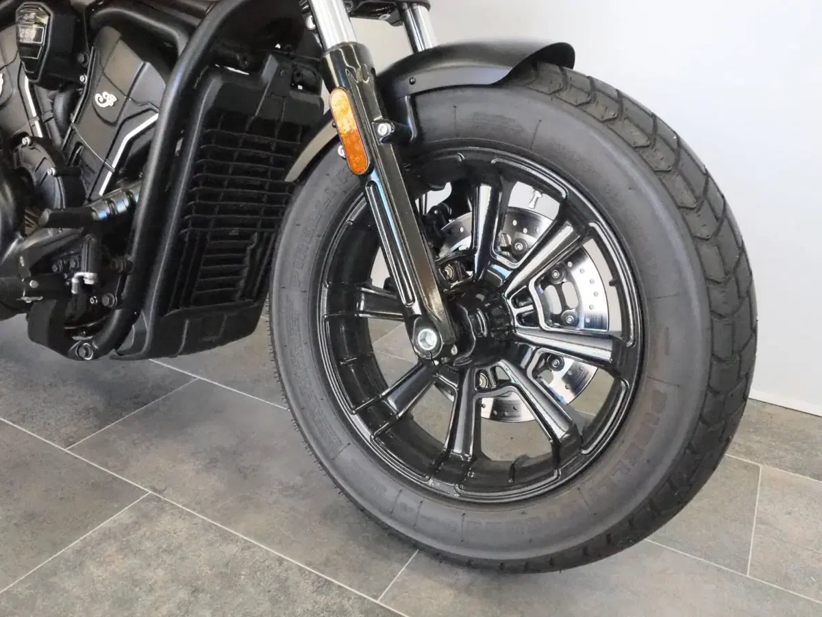 Indian Scout 1250 Bobber Limited + Tech (2025 - 26) (6)