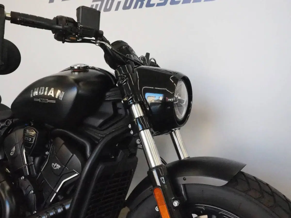 Indian Scout 1250 Bobber Limited + Tech (2025 - 26) (7)