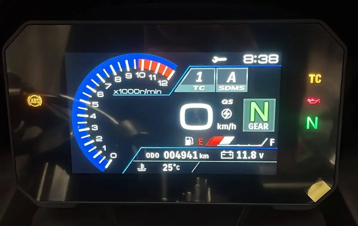 Suzuki GSX-8R (2024 - 26) (3)
