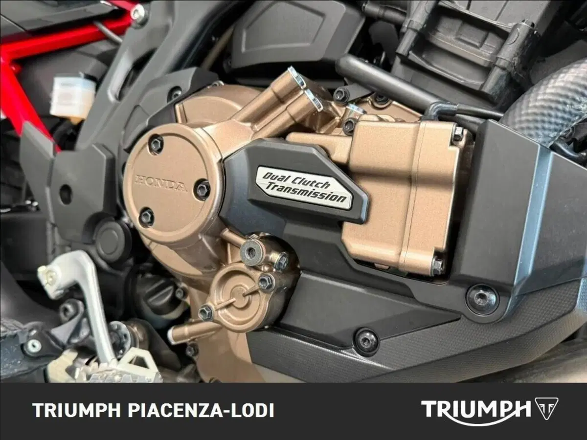 Honda Africa Twin CRF 1100L ES DCT (2024 - 26) (3)