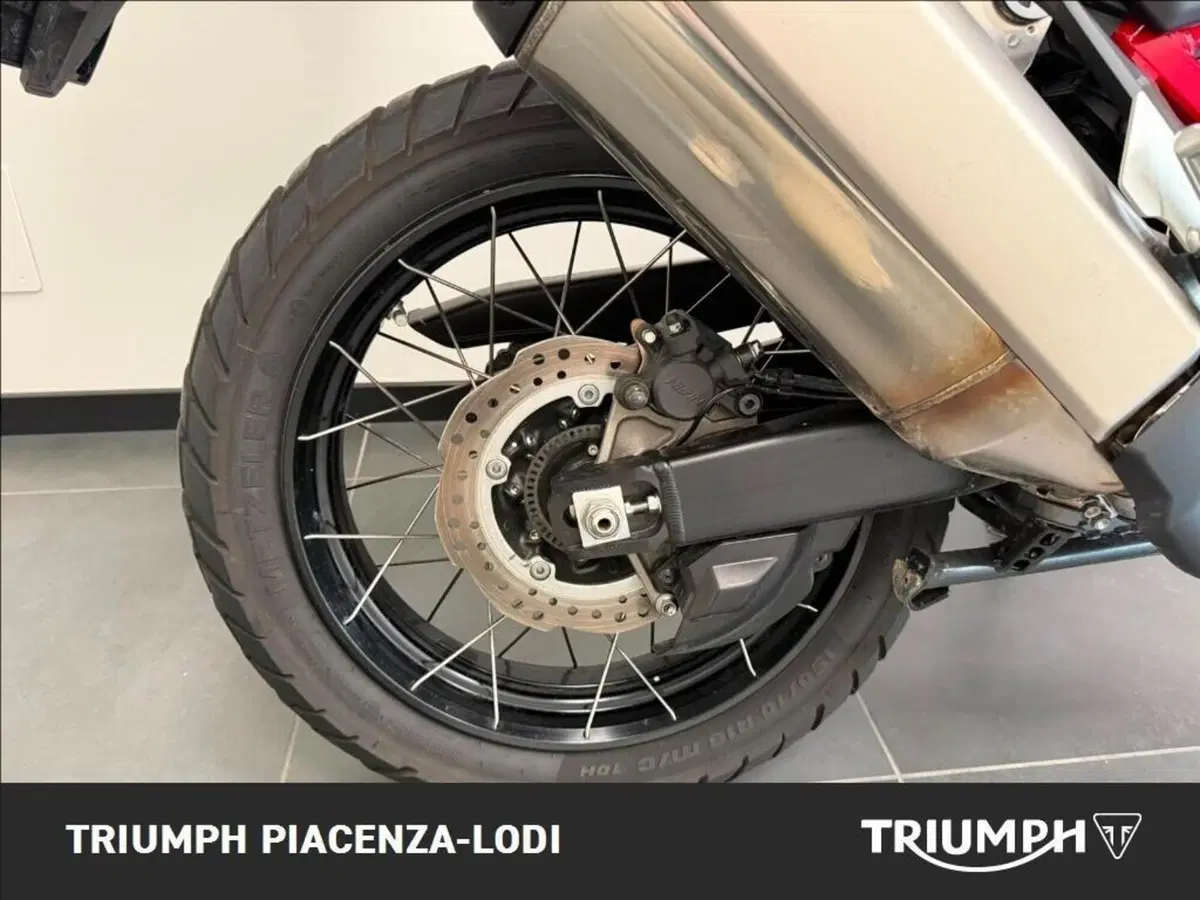Honda Africa Twin CRF 1100L ES DCT (2024 - 26) (7)