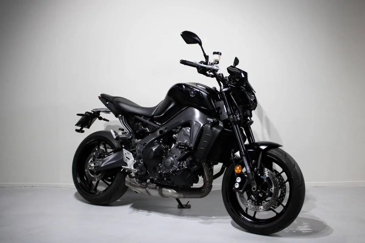 Yamaha MT-09 (2021 - 23) (2)