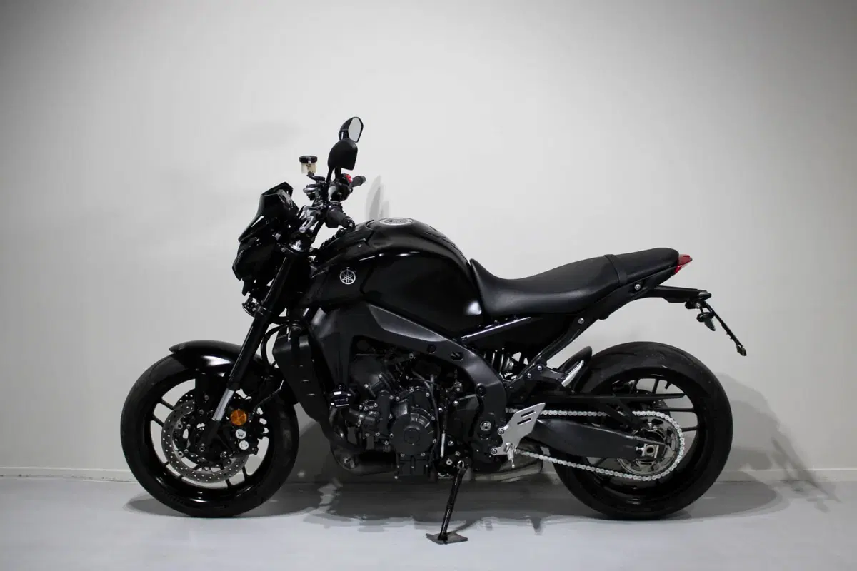Yamaha MT-09 (2021 - 23) (4)