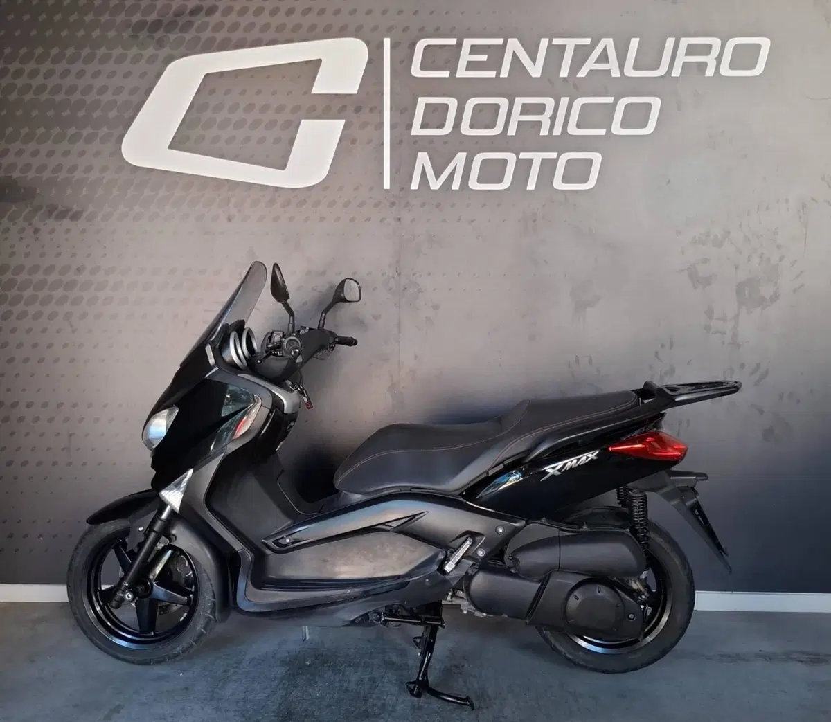Yamaha X-Max 250 (2010 - 13) (2)