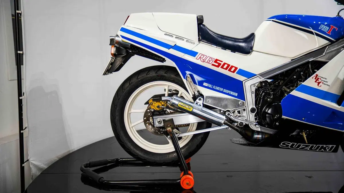 Suzuki RG 500 R (1985 - 88) (12)