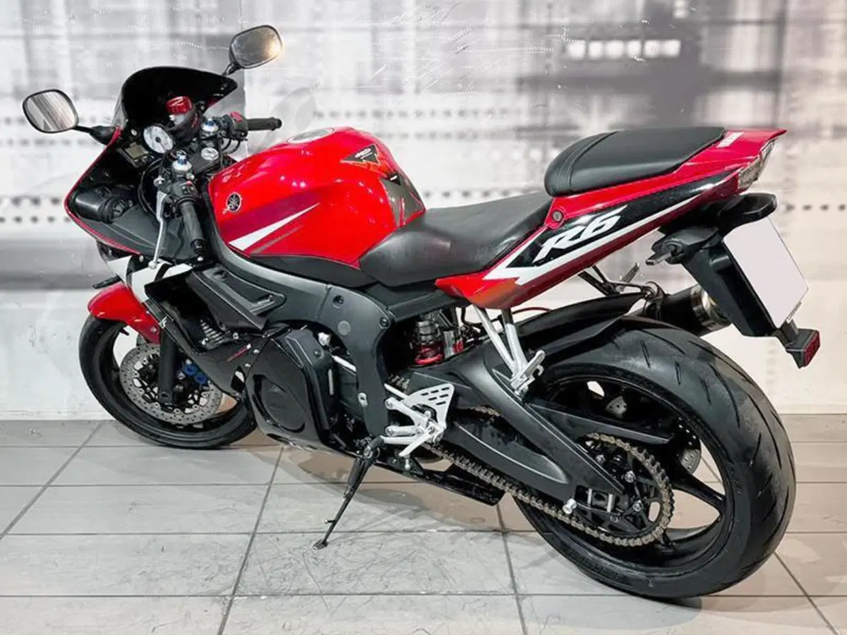 Yamaha YZF R6 (2003 - 04) (2)