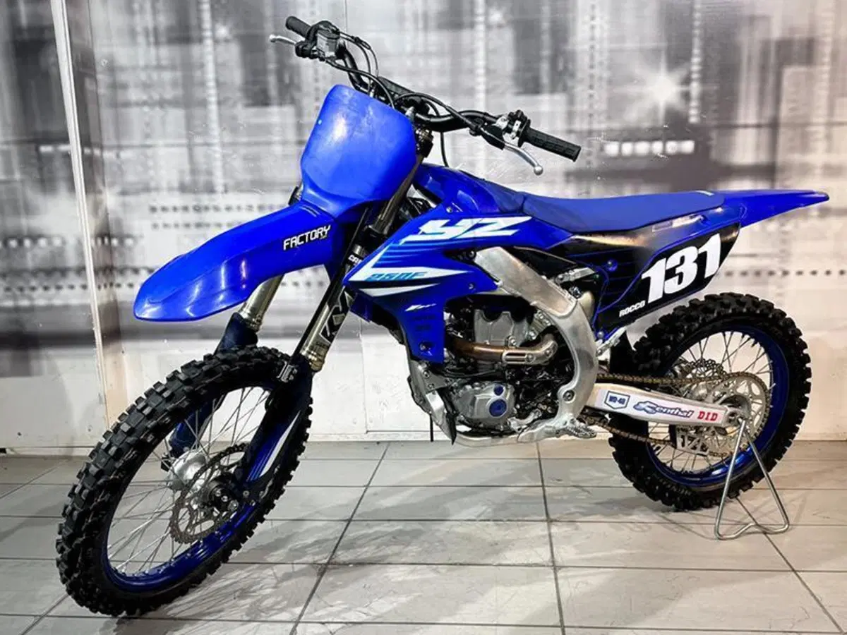 Yamaha YZ 250 F (2025) (4)