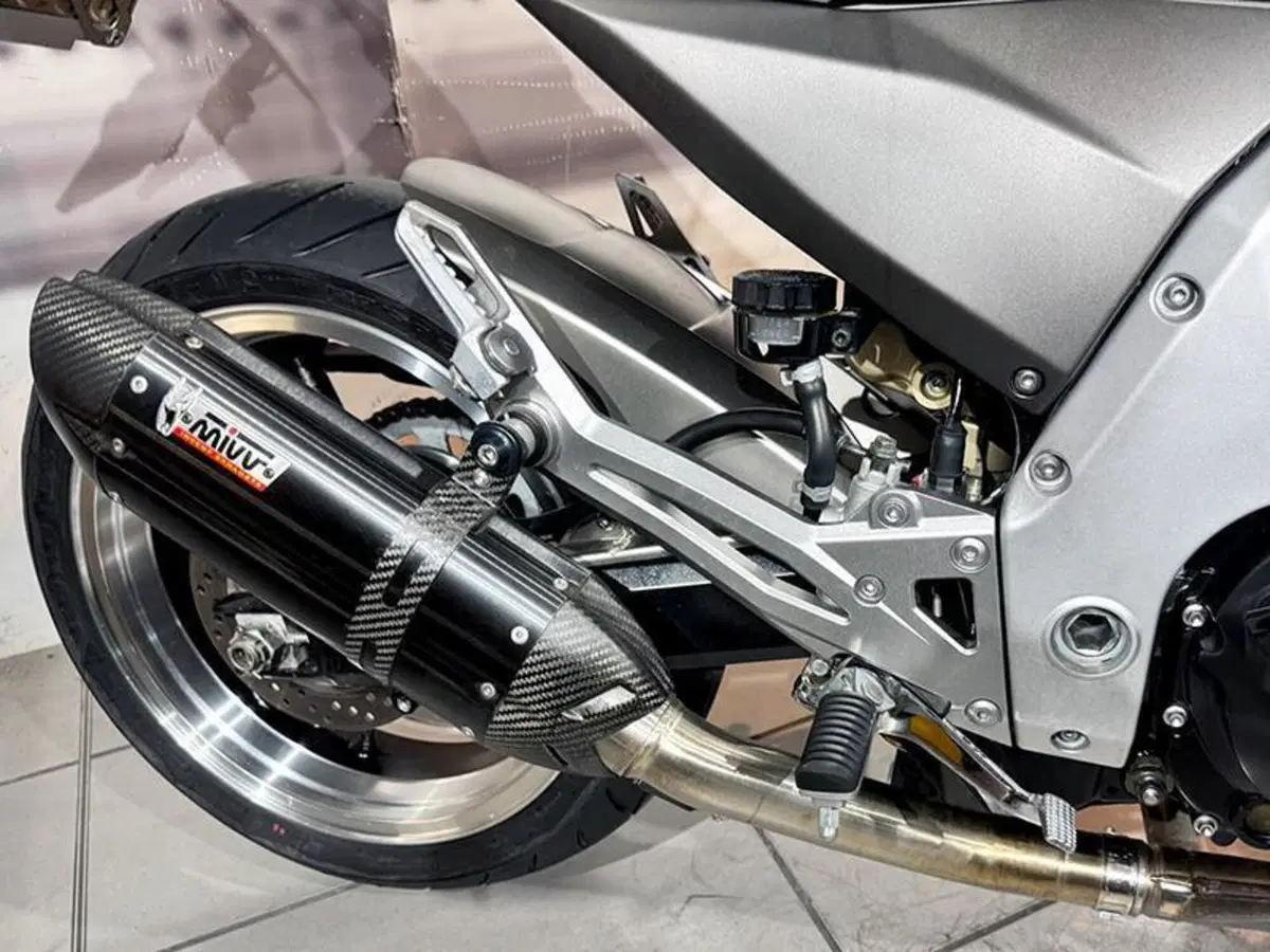 Kawasaki Z 1000 (2003 - 06) (6)