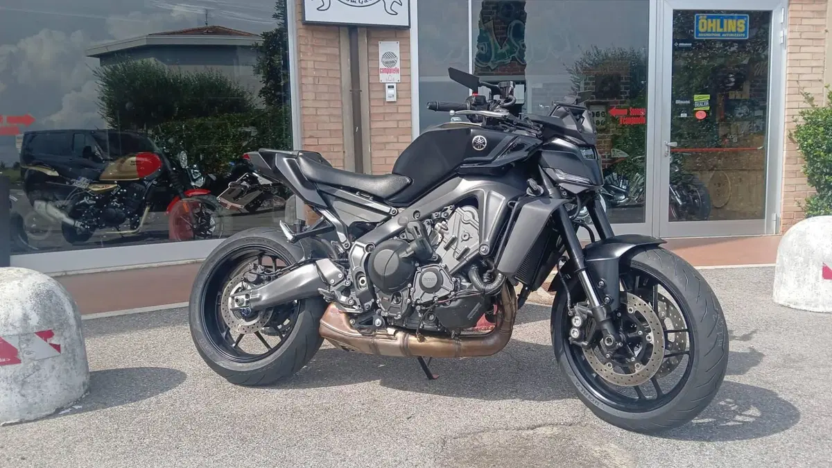 Yamaha MT-09 Y-AMT (2024 - 26) (3)
