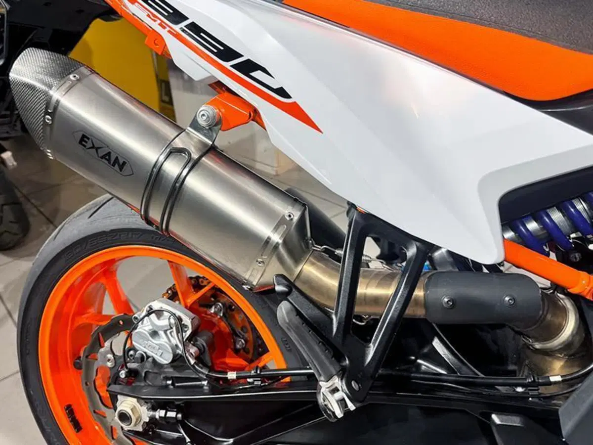 KTM 890 SMT (2023 - 25) (5)