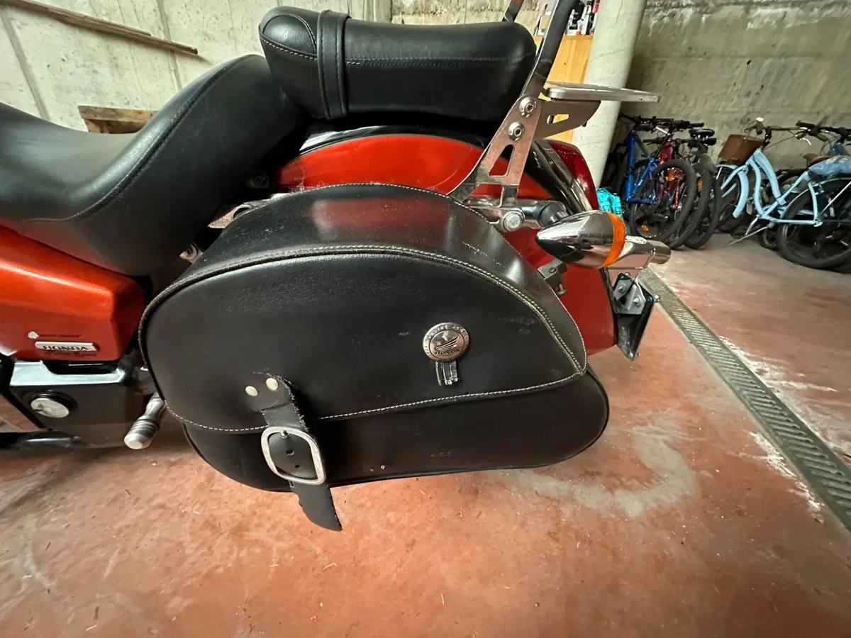 Honda VT 750 Shadow ABS (2007 - 13) (3)