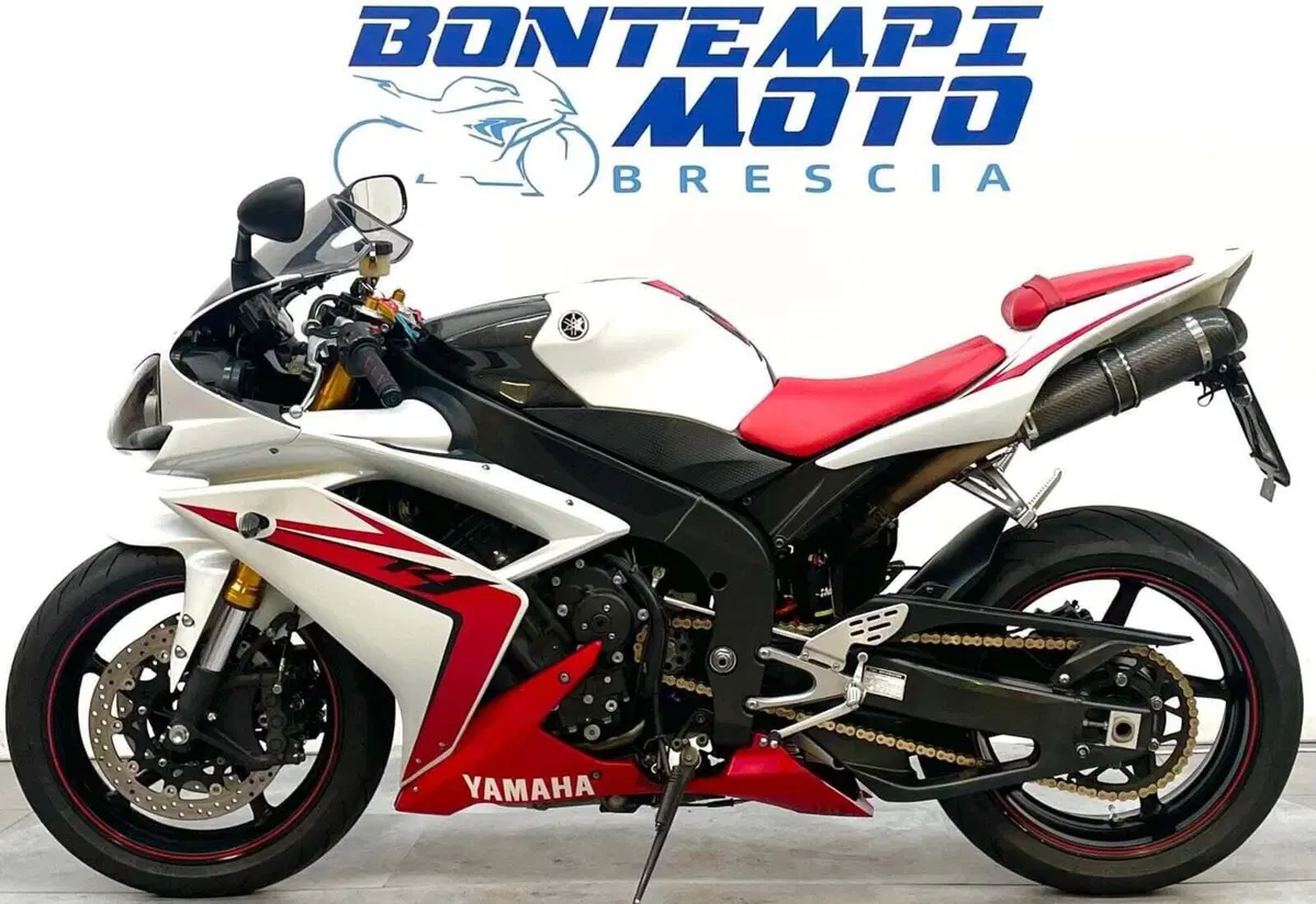Yamaha YZF R1 (2007 - 08) (4)
