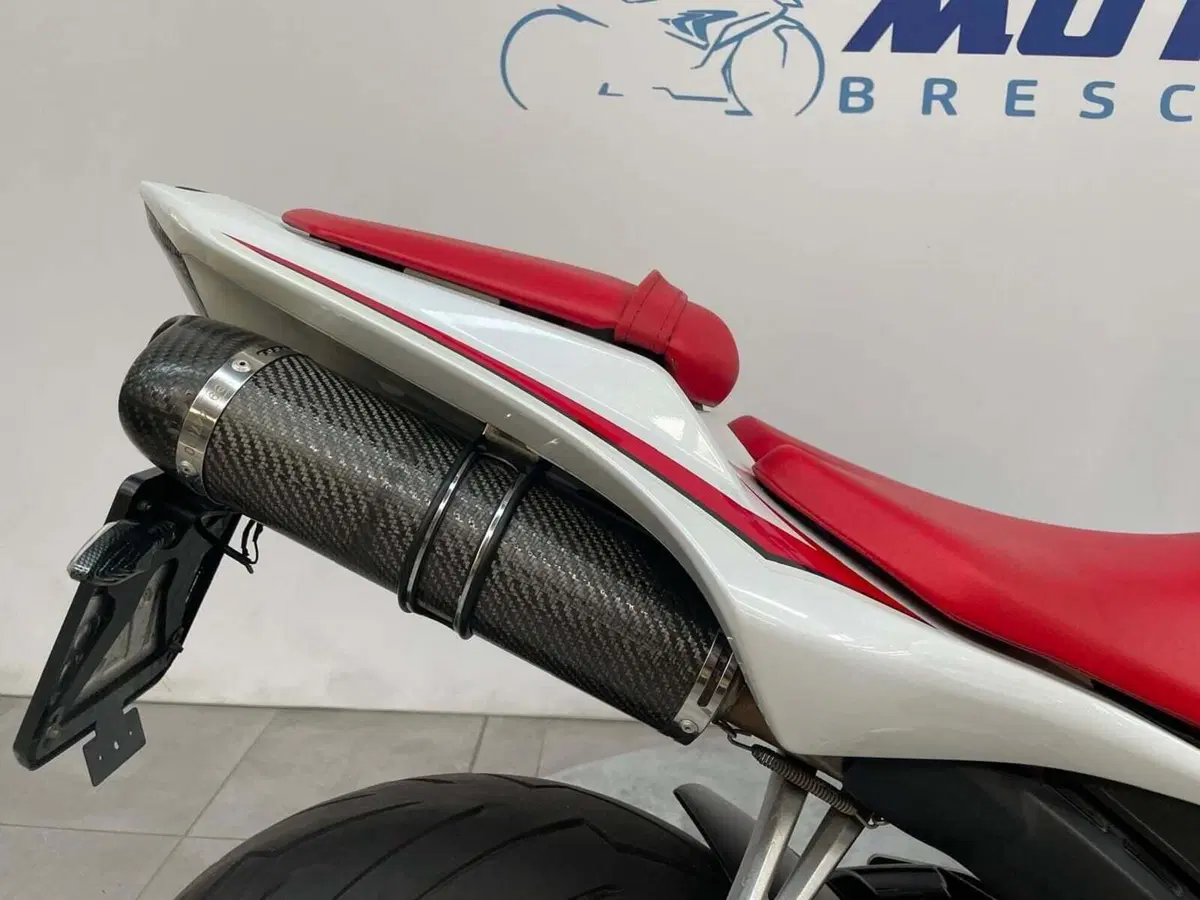 Yamaha YZF R1 (2007 - 08) (22)