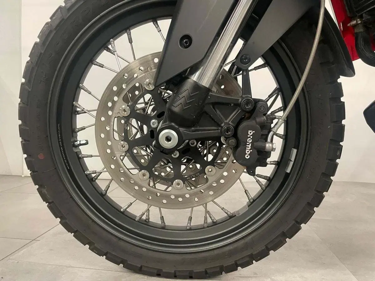 Moto Morini X-Cape 650 (2021 - 26) (5)