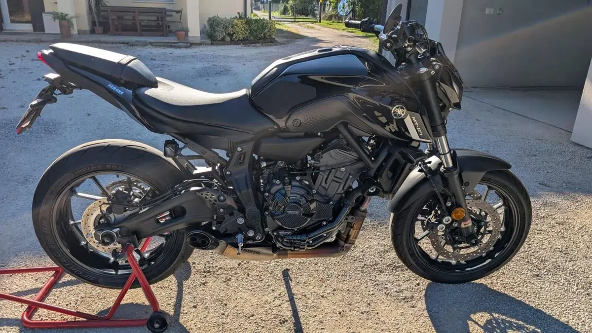 Yamaha MT-07 Pure (2023 - 25)