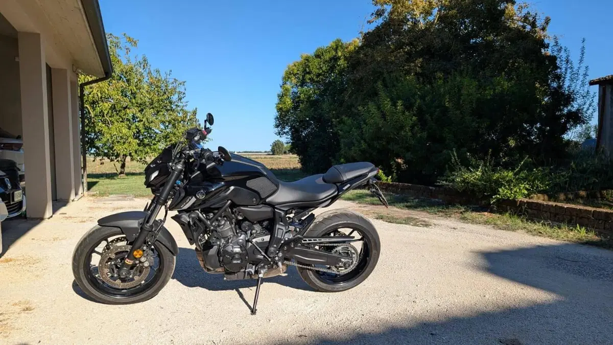 Yamaha MT-07 Pure (2023 - 25) (2)