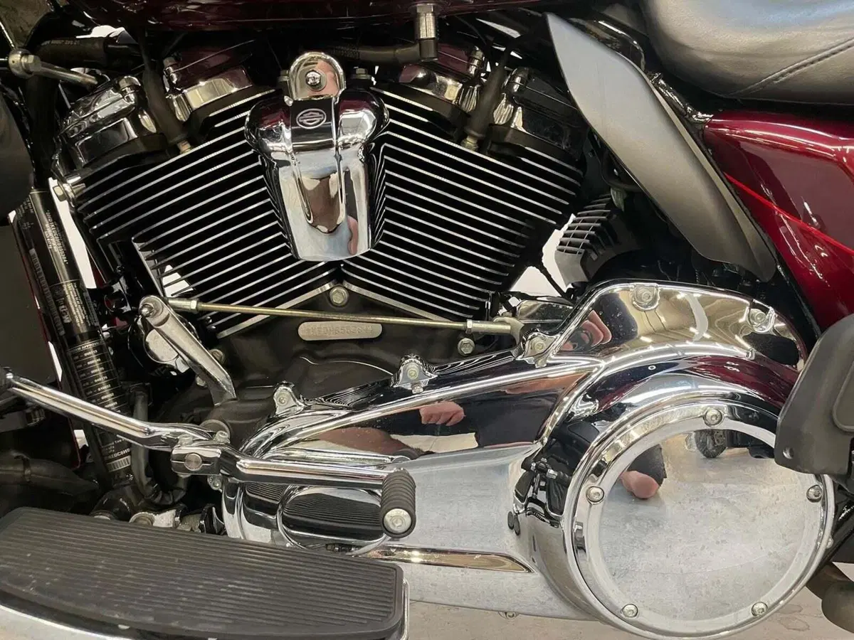 Harley-Davidson 114 Electra Glide Ultra Limited (2019) - FLHTK (10)