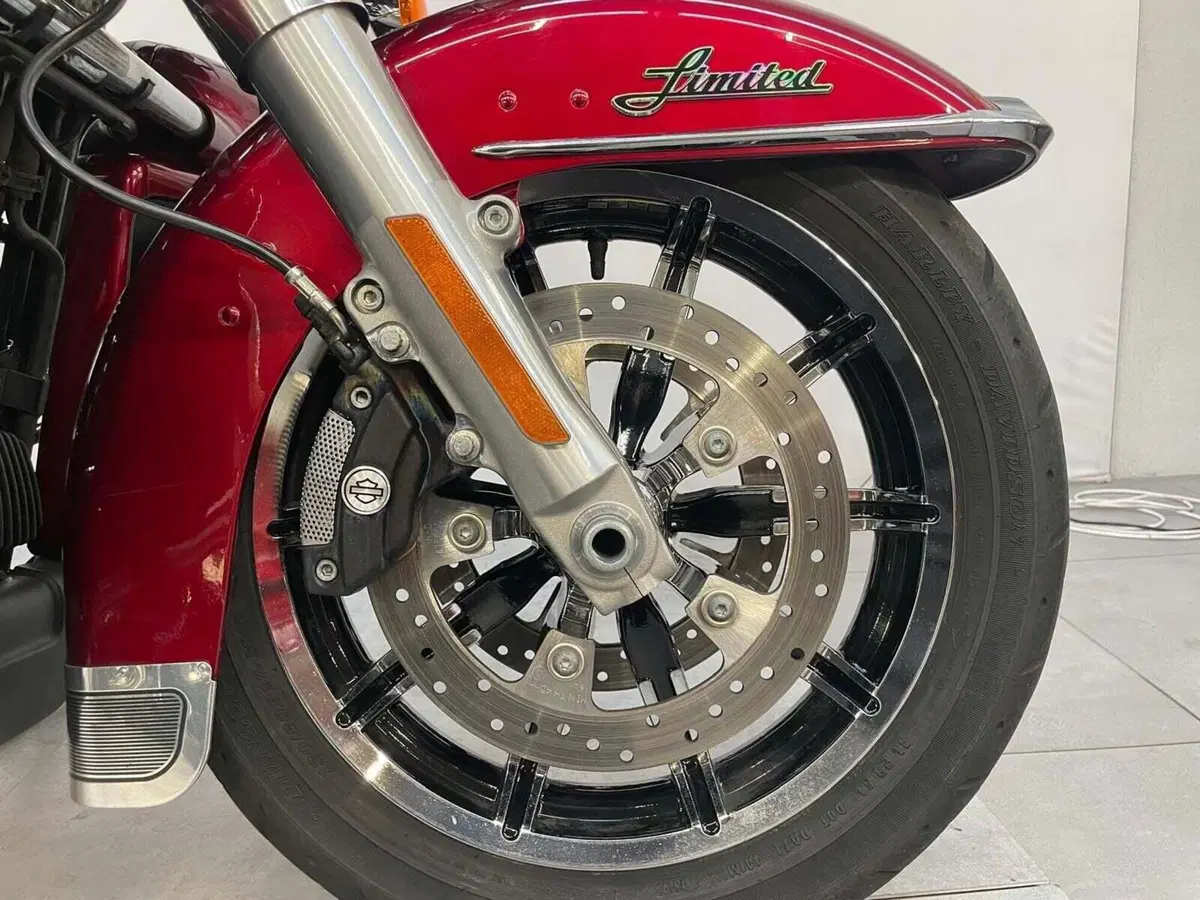 Harley-Davidson 114 Electra Glide Ultra Limited (2019) - FLHTK (12)