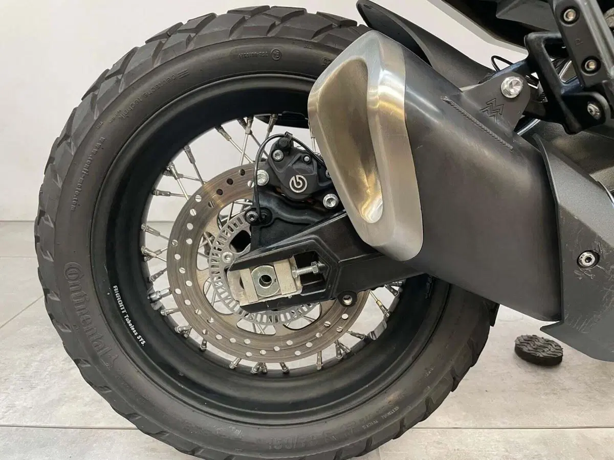 Moto Morini X-Cape 650 Alloy Wheels (2021 - 26) (3)