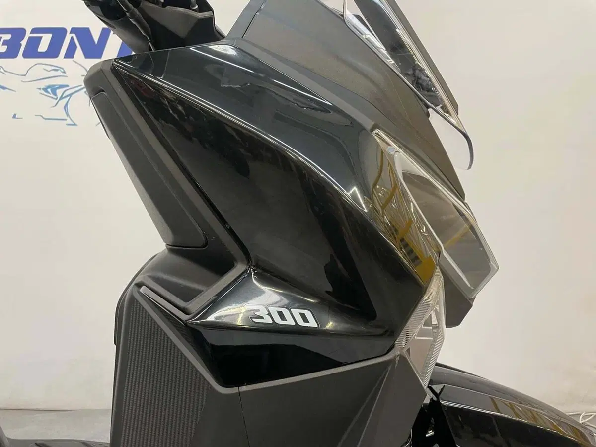 Sym Joyride 300 (2022 - 24) (7)
