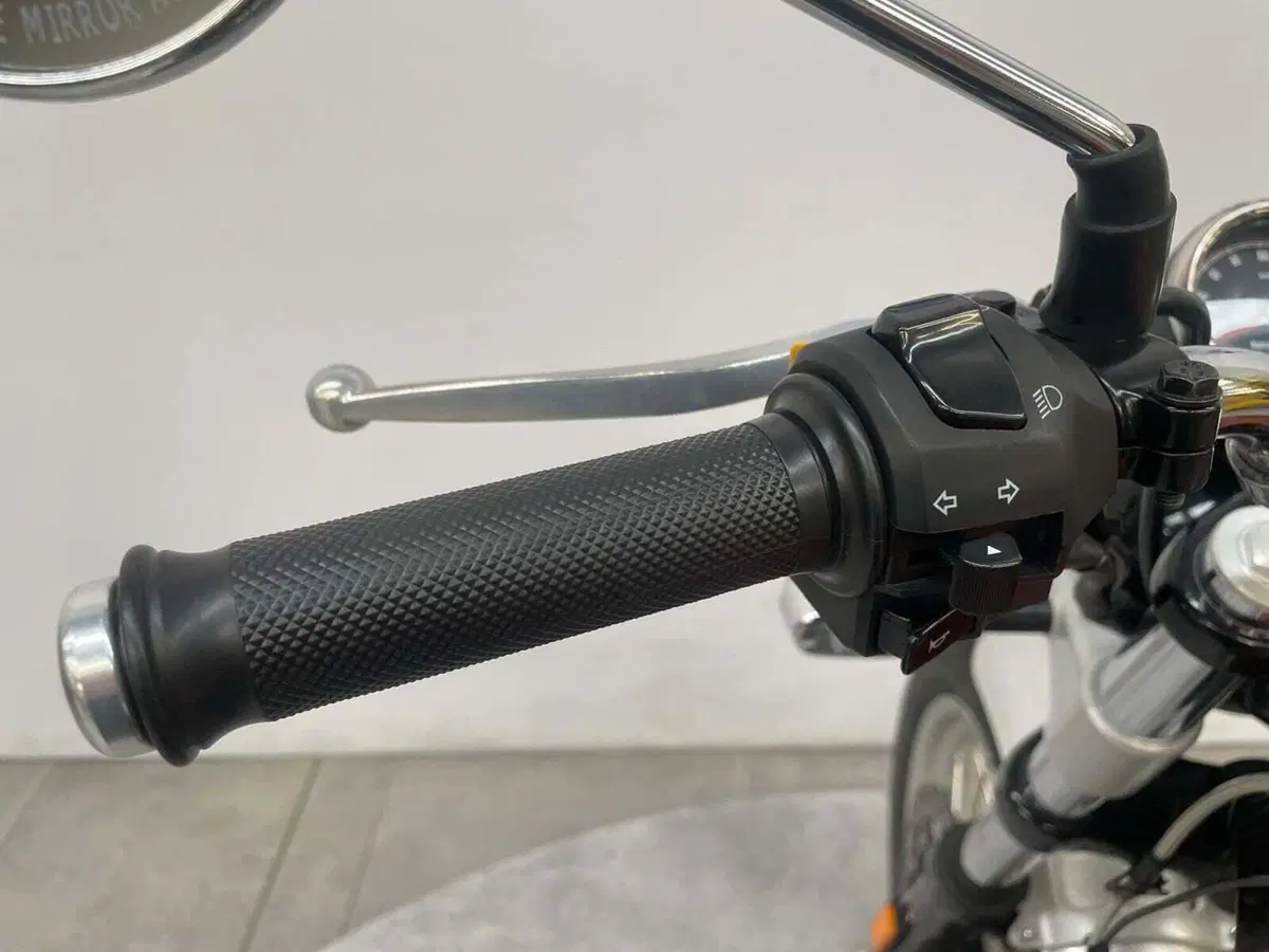 Royal Enfield Interceptor 650 (2021 - 26) (7)