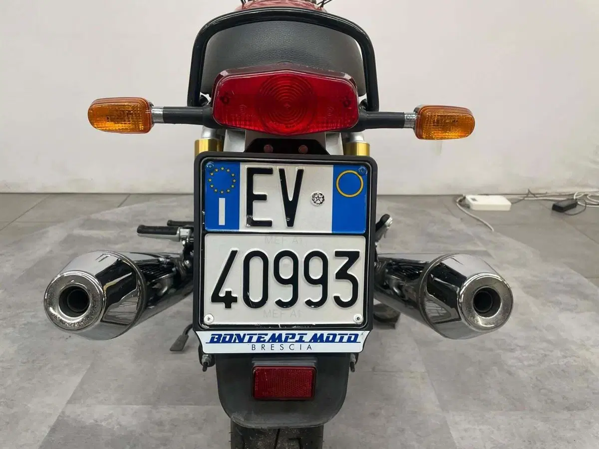Royal Enfield Interceptor 650 (2021 - 26) (10)