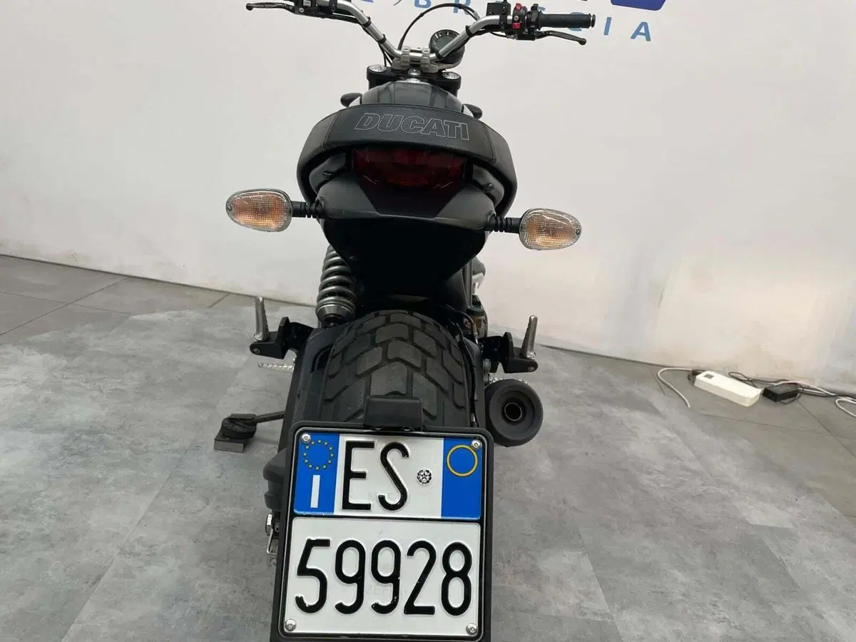 Ducati Scrambler 800 Icon Dark (2020) (13)