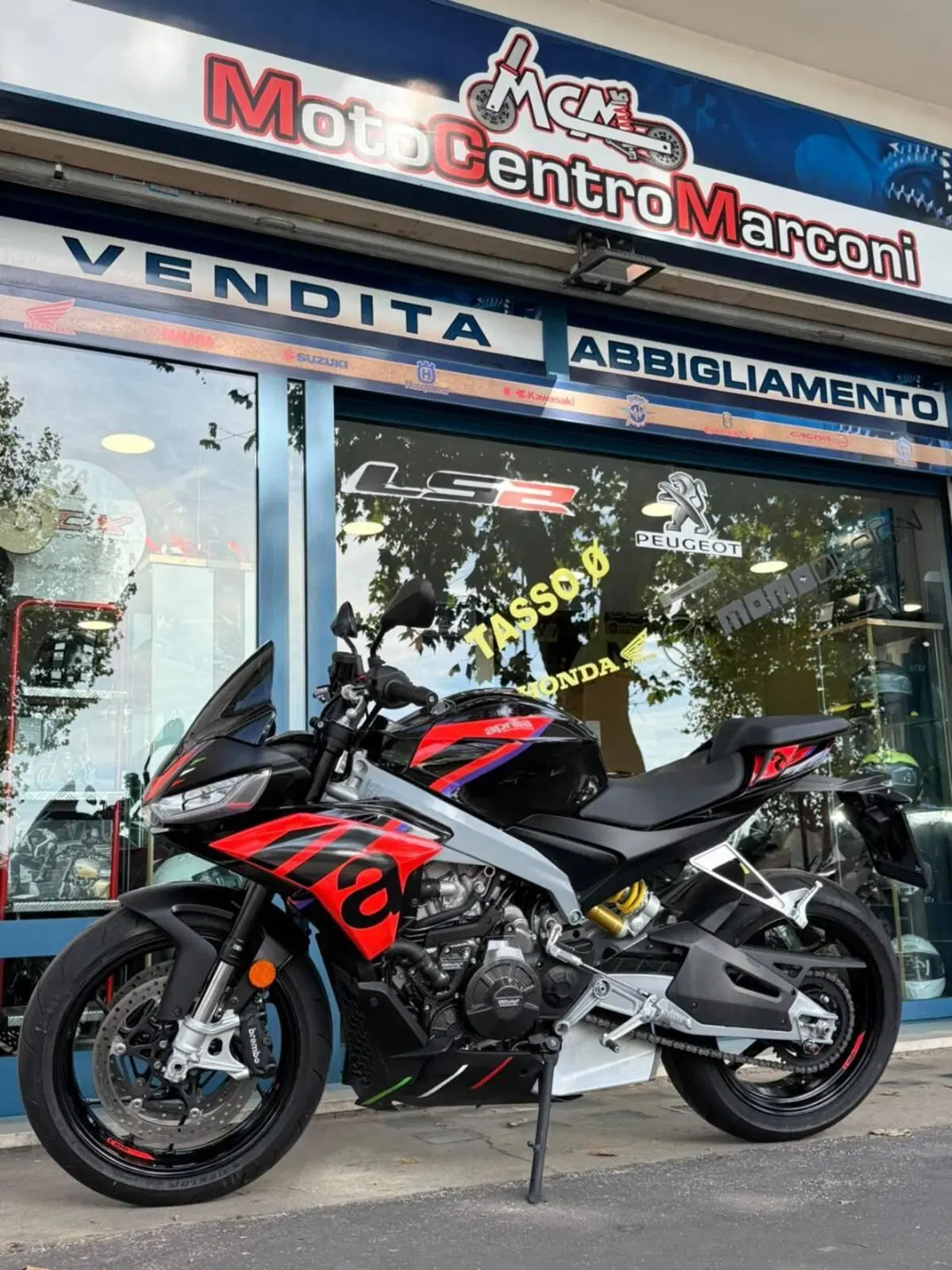Aprilia Tuono 660 Factory (2022 - 24) (2)