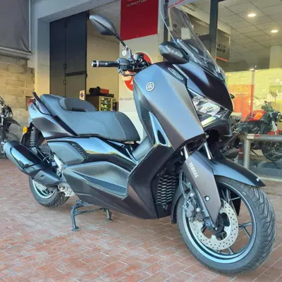 Yamaha X-Max 300 Tech Max (2025 - 26) usata